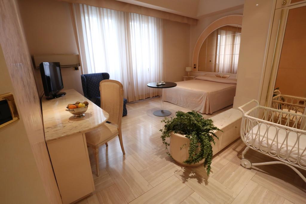 Hotel Europa Foggia Dış mekan fotoğraf