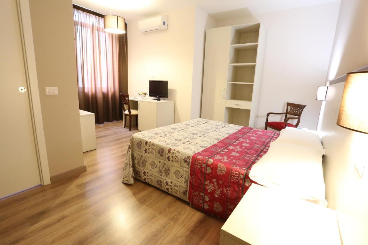 Hotel Europa Foggia Dış mekan fotoğraf