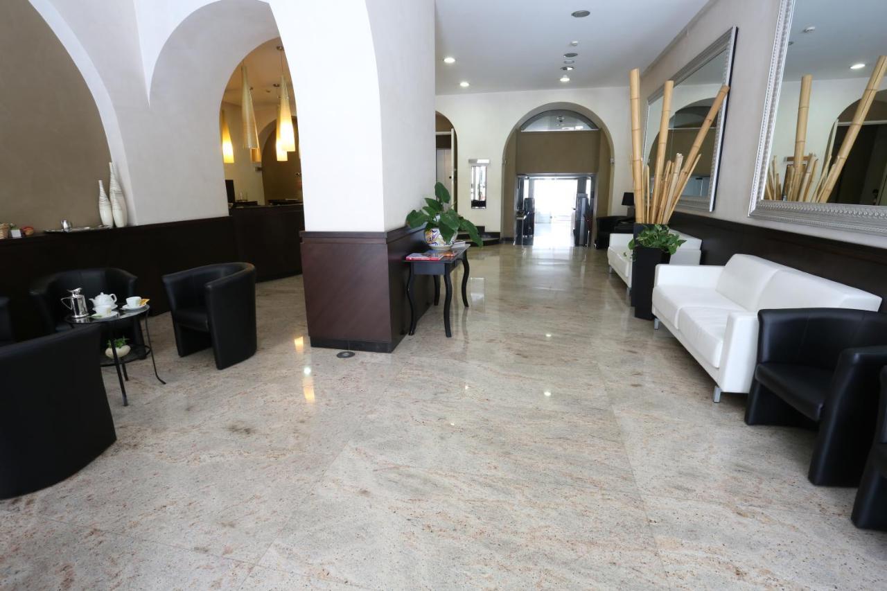 Hotel Europa Foggia Dış mekan fotoğraf
